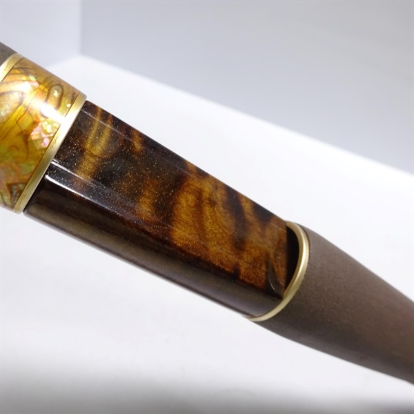 ９９９．９マイスター ホワイトウルフ６２ＭＬ